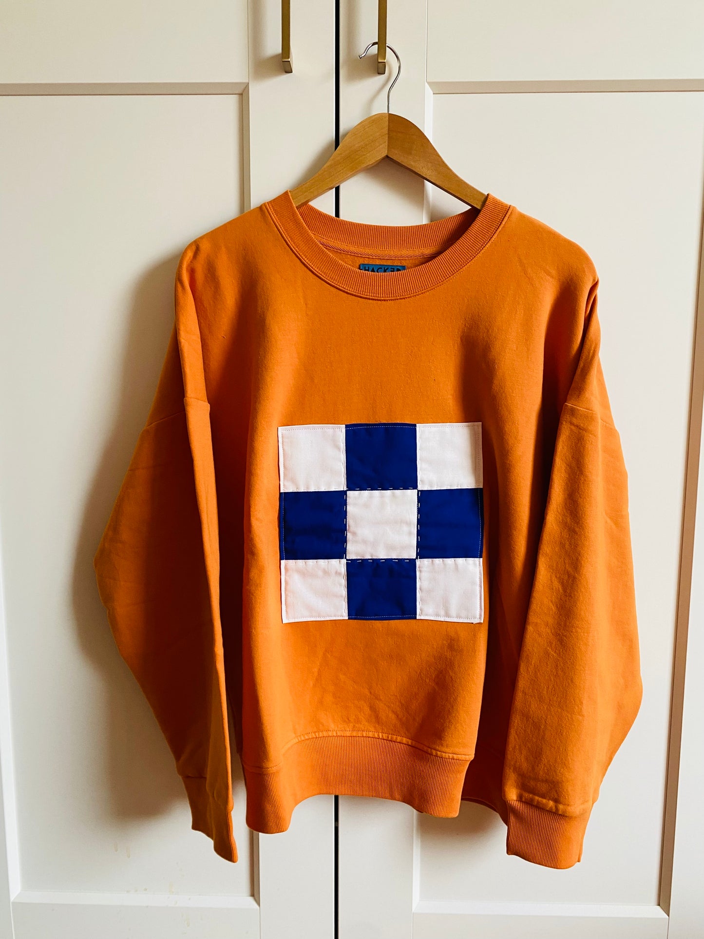 Blue & White Check / Sweatshirt