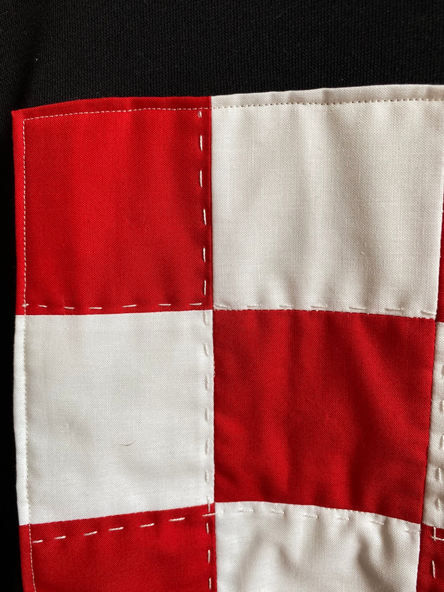 Red & White Check / Cropped Sweatshirt