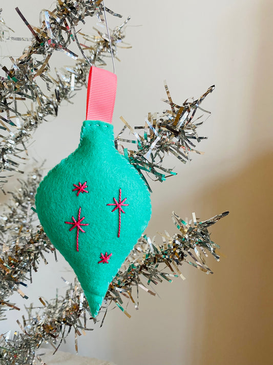 Retro Ornaments That Don't Break / Aqua